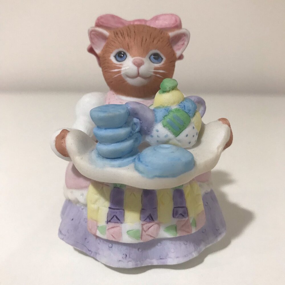 Kitty Cucumber Figurine B. Shackman Schmid Vintage 1995 Ginger Tea Anyone?